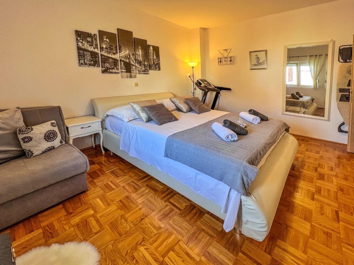 Apartman Zara Biograd Na Moru Ngoại thất bức ảnh
